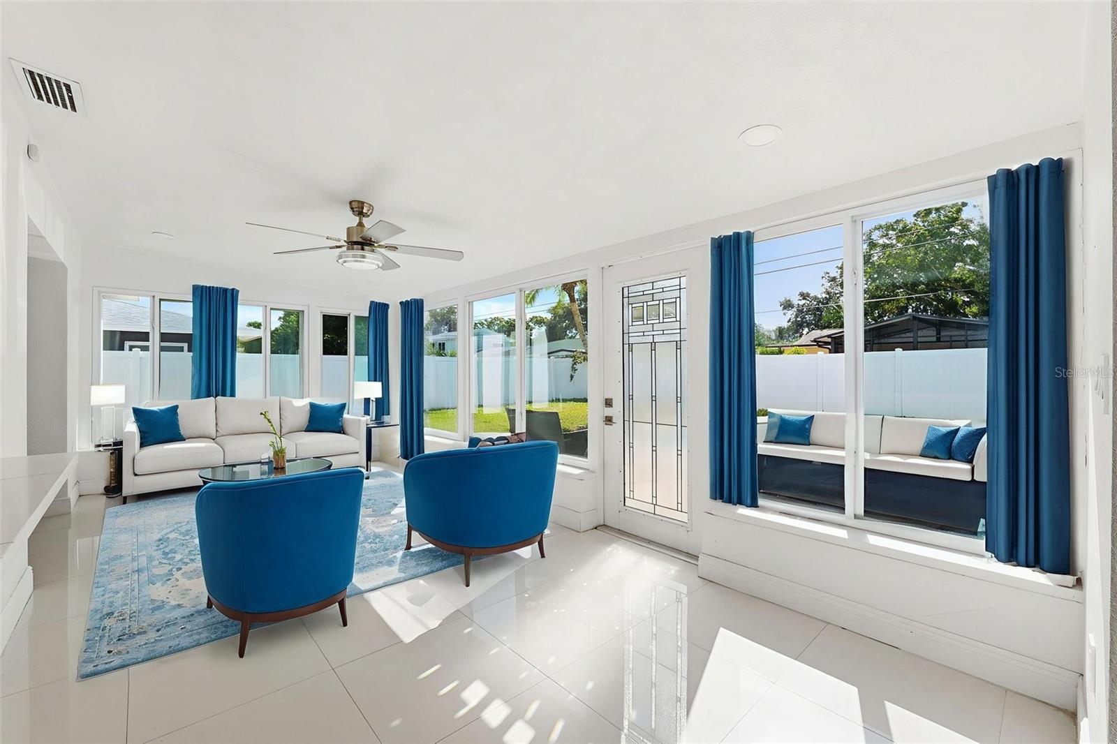 HOLIDAY PARK 3RD ADD - Residential