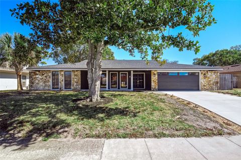 213 DOVERWOOD ROAD FERN PARK FL 32730