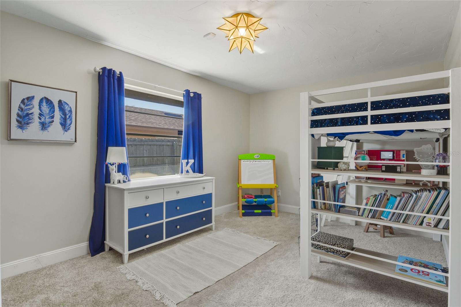 ENGLISH WOODS 1ST ADD - Residential