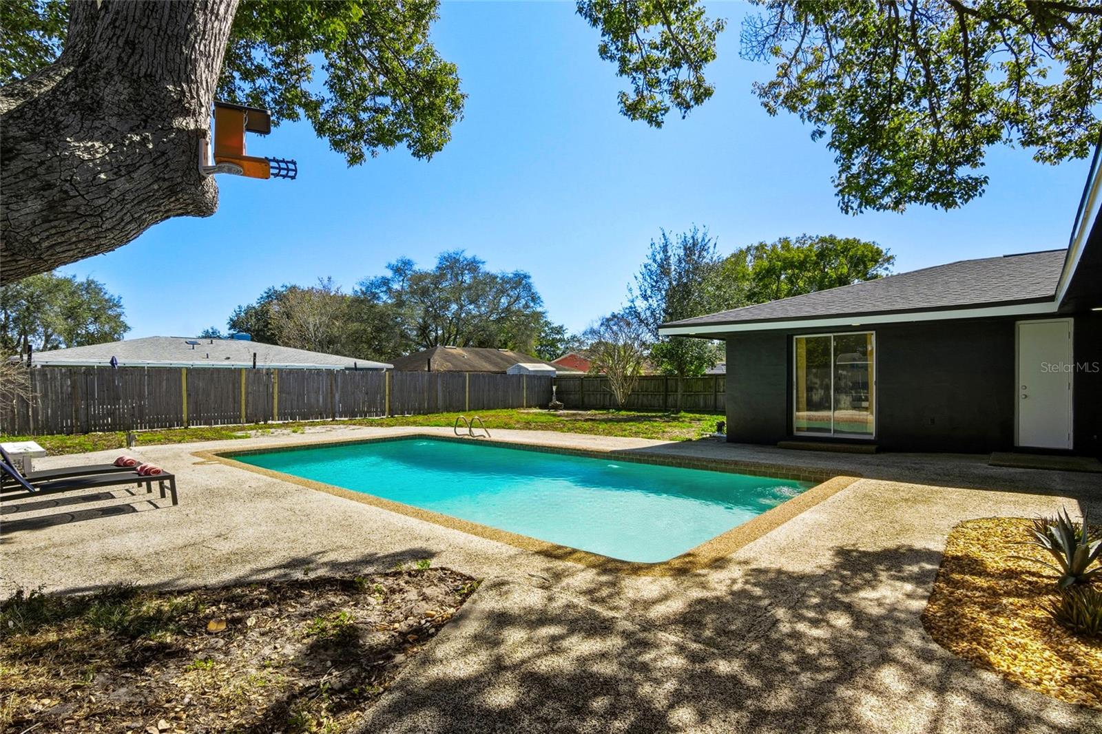 ENGLISH WOODS 1ST ADD - Residential