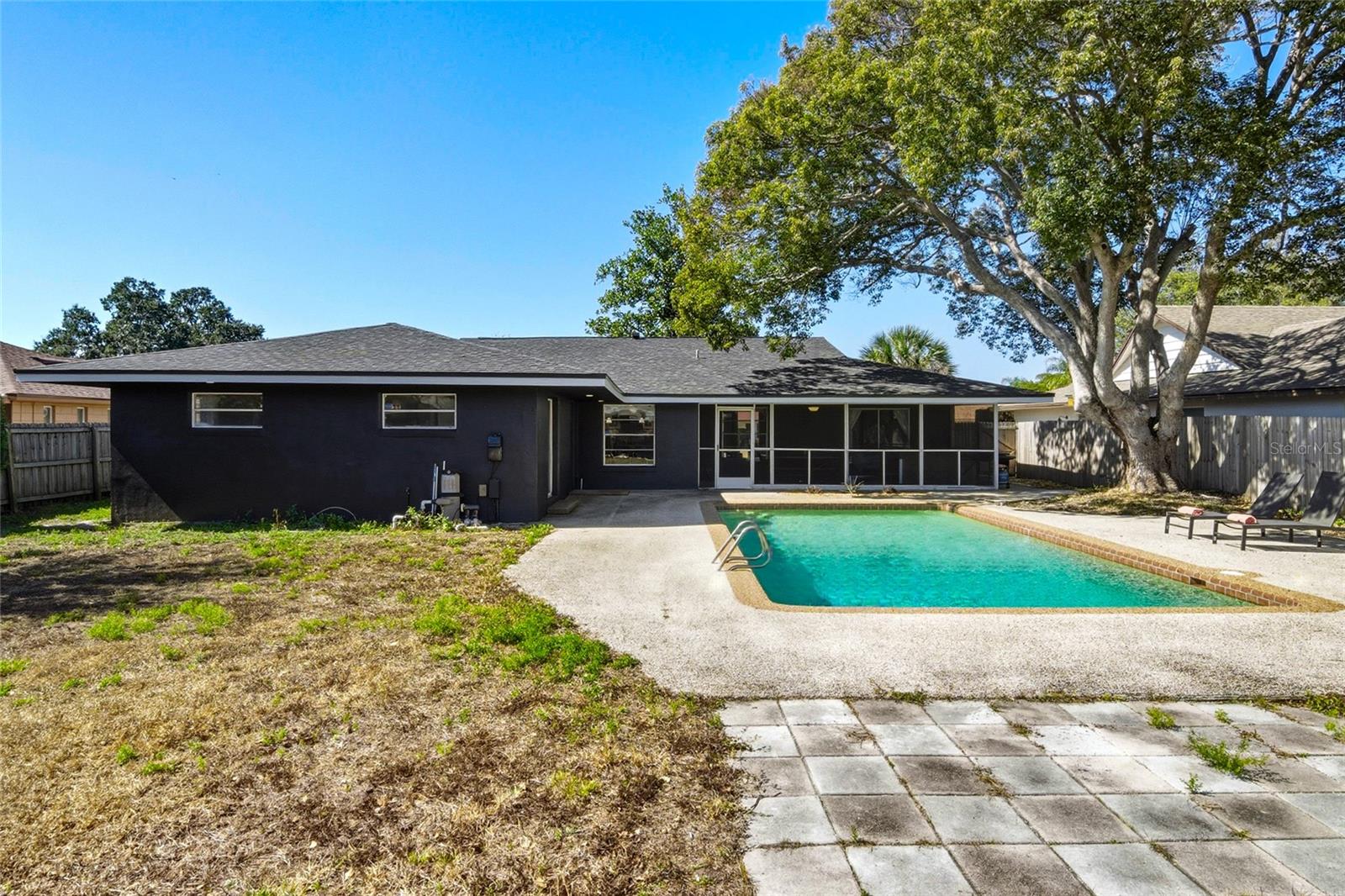 ENGLISH WOODS 1ST ADD - Residential