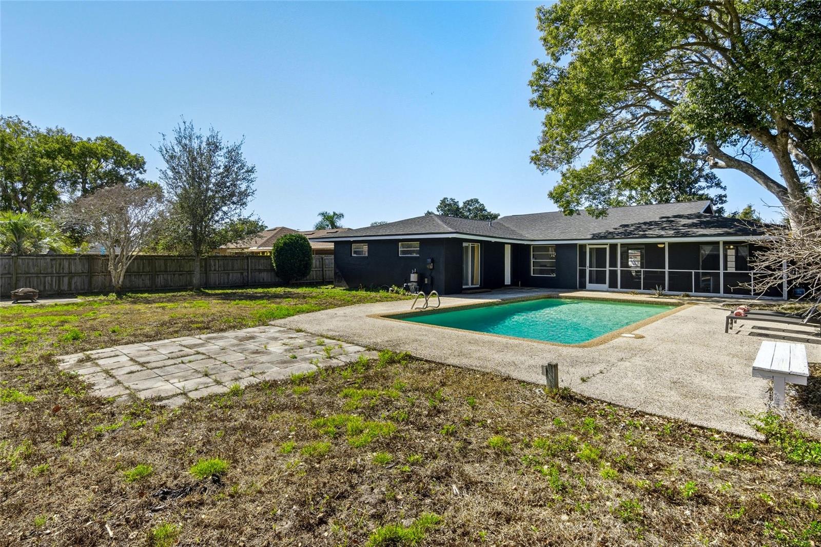 ENGLISH WOODS 1ST ADD - Residential