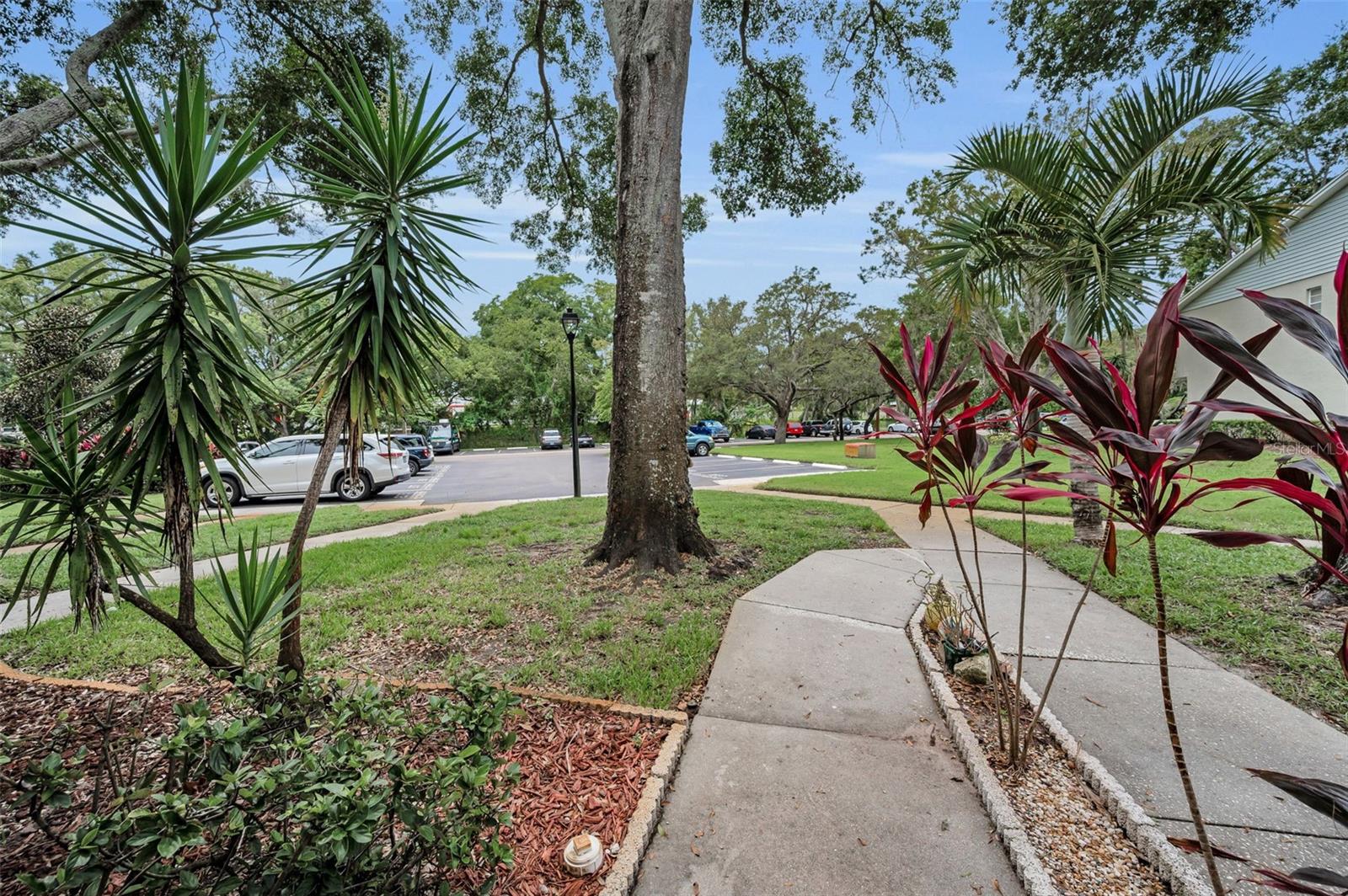 FOX CHASE TWNHMS - Residential Lease