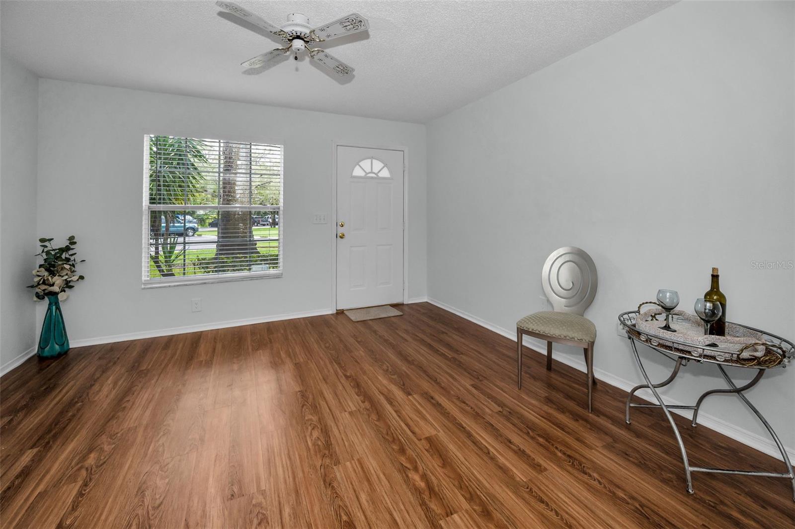 FOX CHASE TWNHMS - Residential Lease