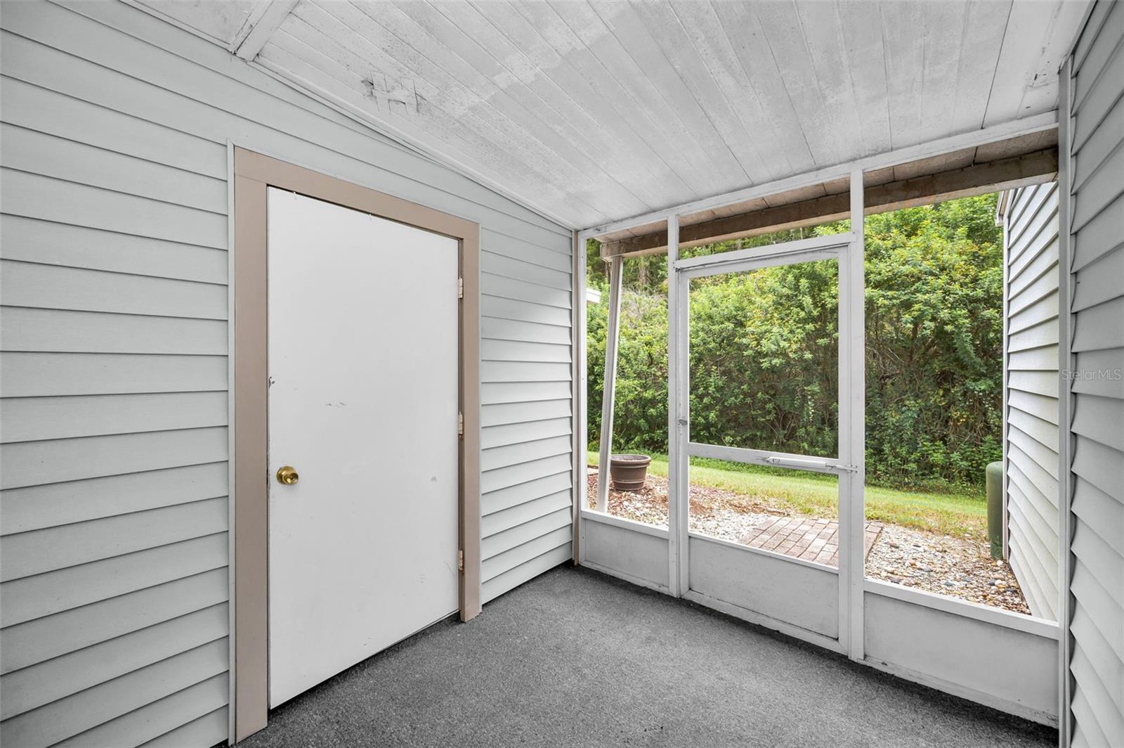 FOX CHASE TWNHMS - Residential Lease