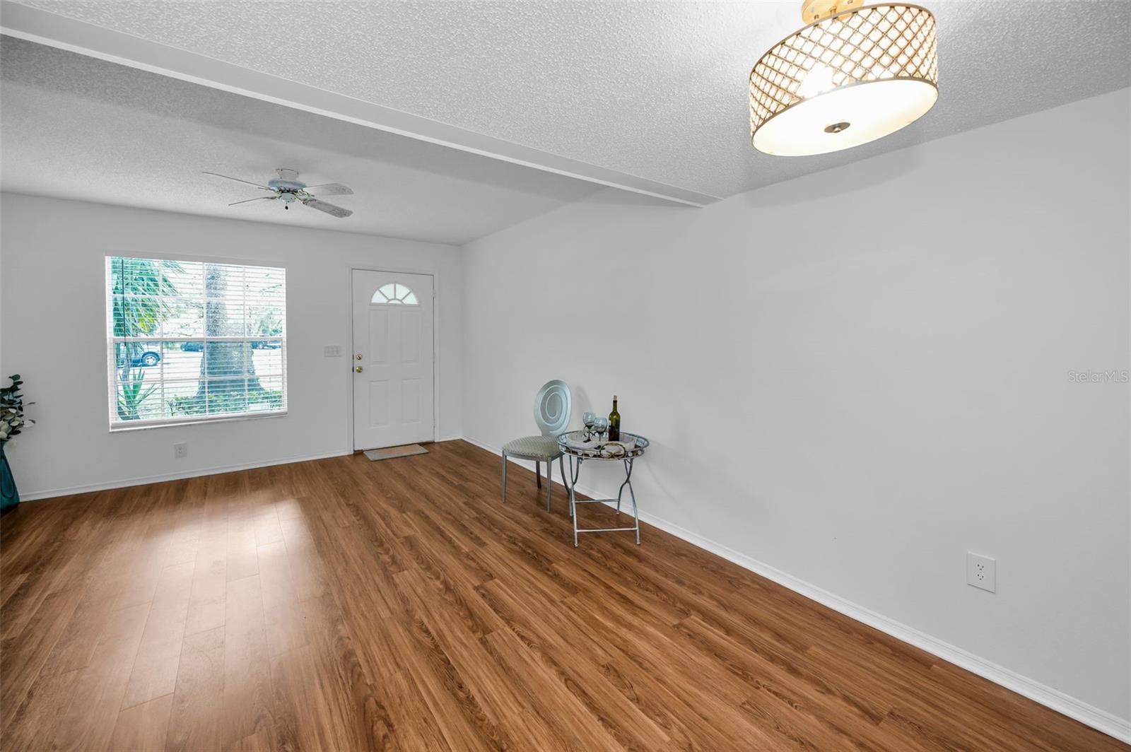 FOX CHASE TWNHMS - Residential Lease