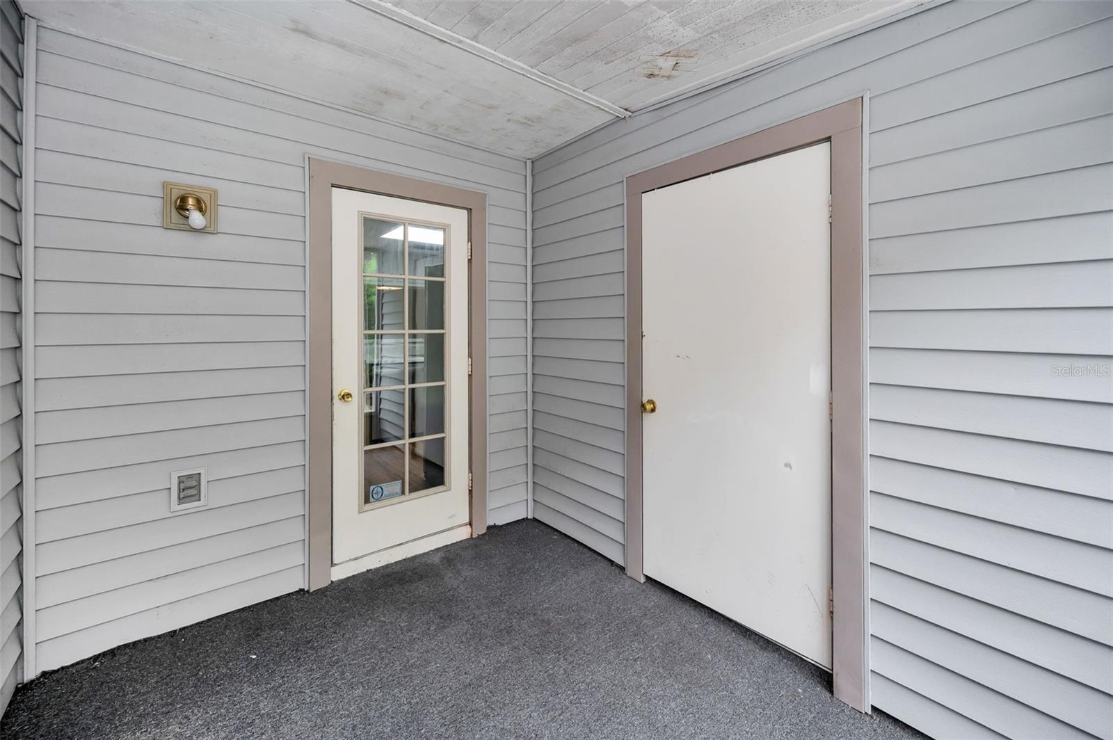 FOX CHASE TWNHMS - Residential Lease