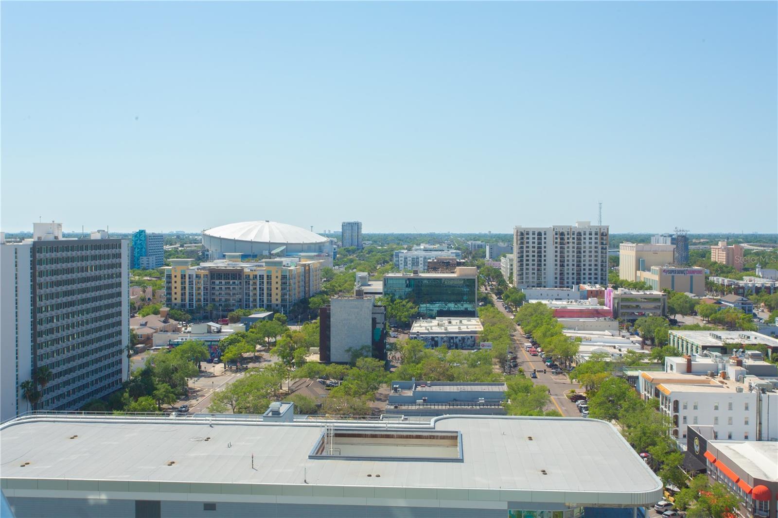 400 CENTRAL - Residential