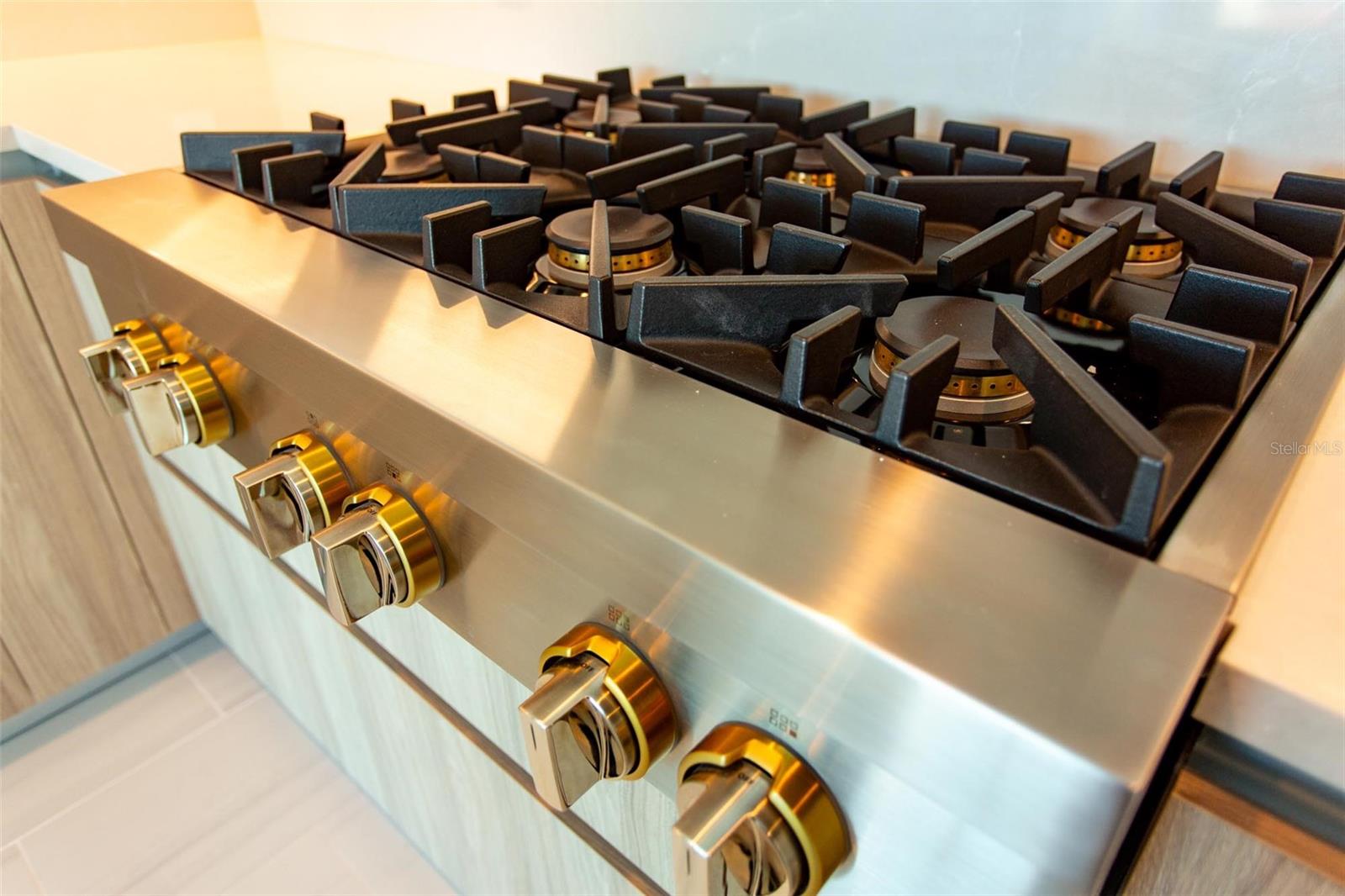 400 CENTRAL - Residential