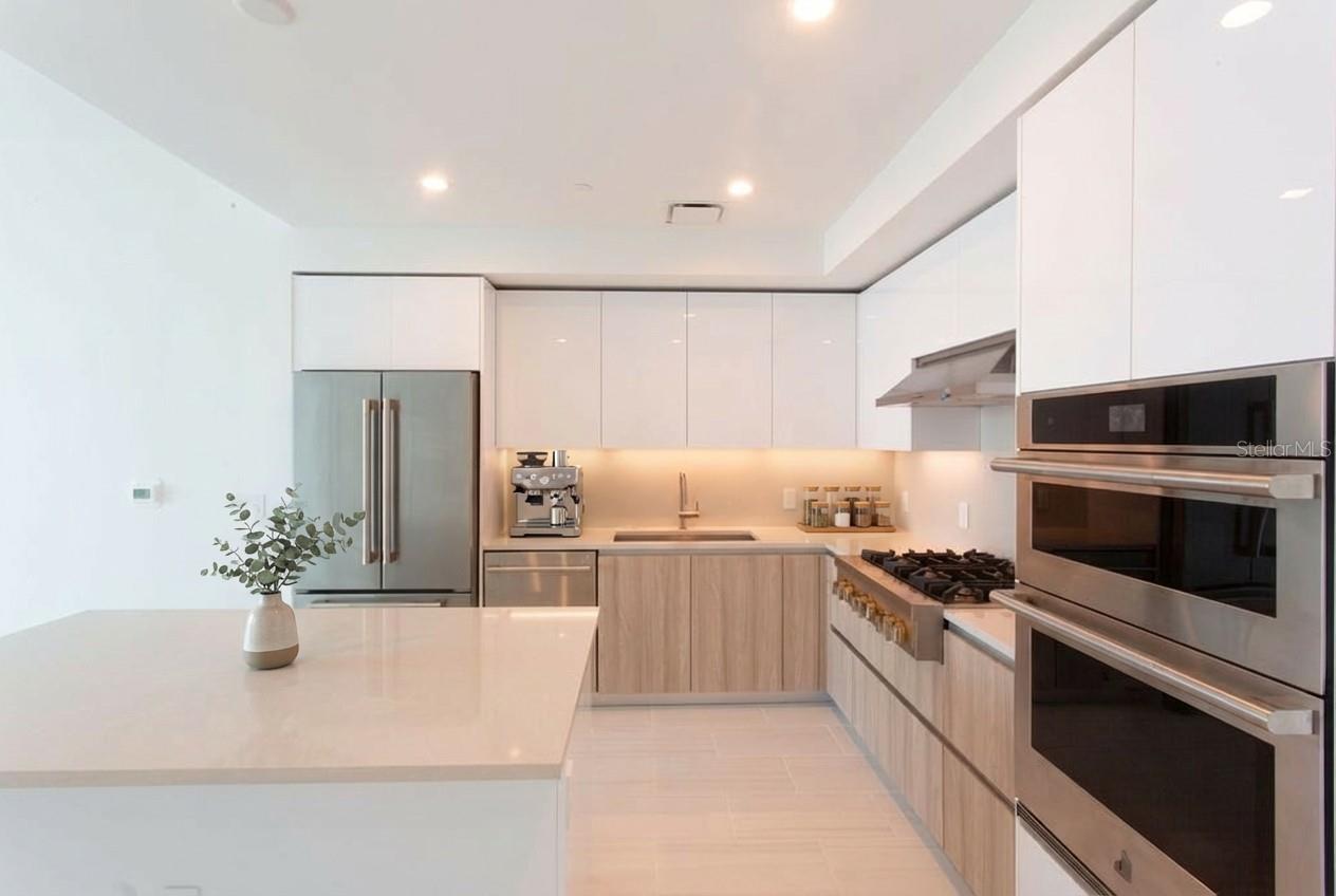 400 CENTRAL - Residential