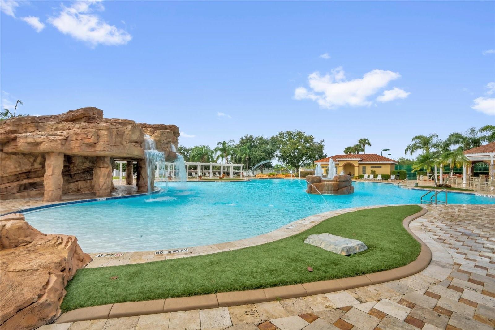 LAKESIDE LANDINGS - Residential