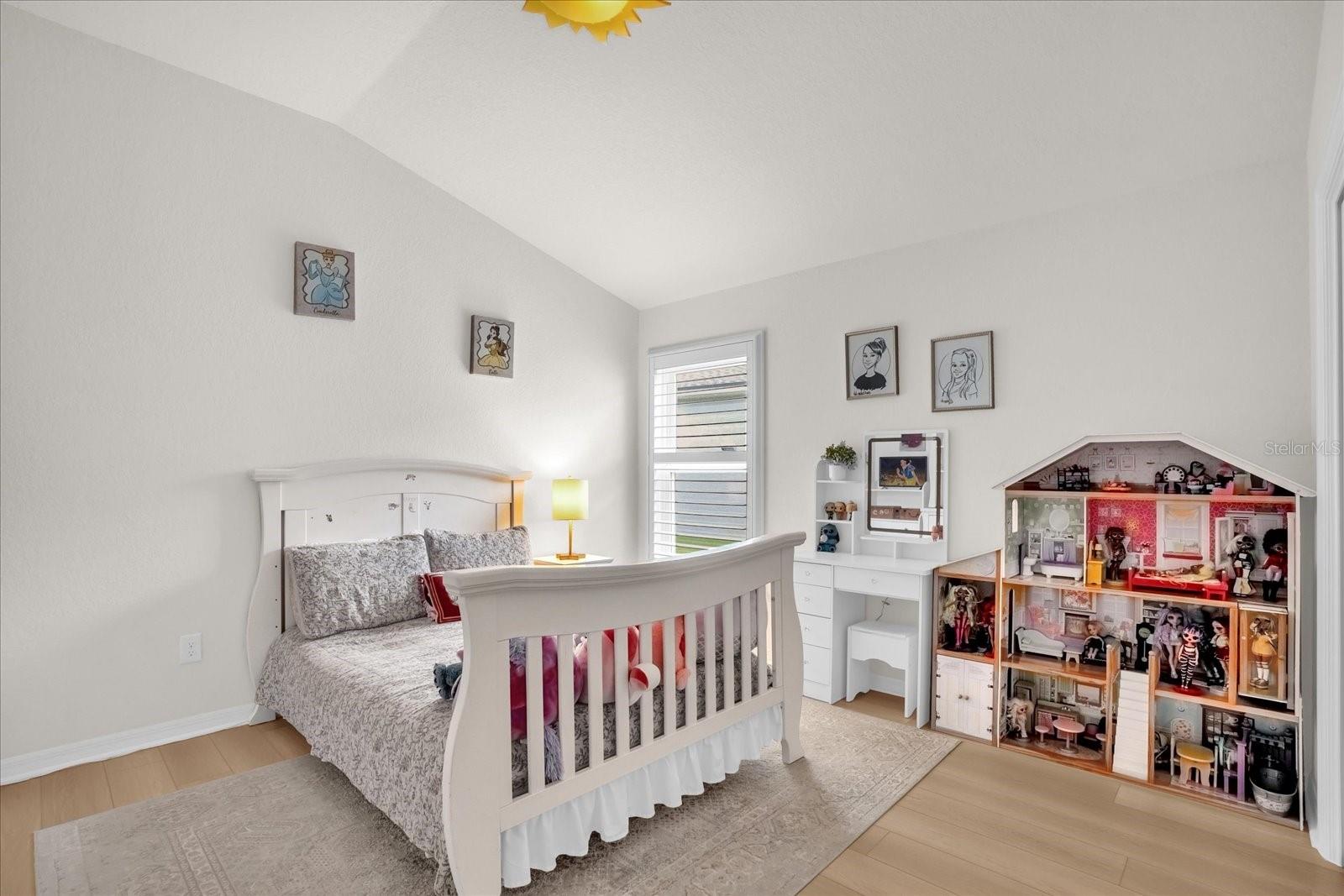 LAKESIDE LANDINGS - Residential