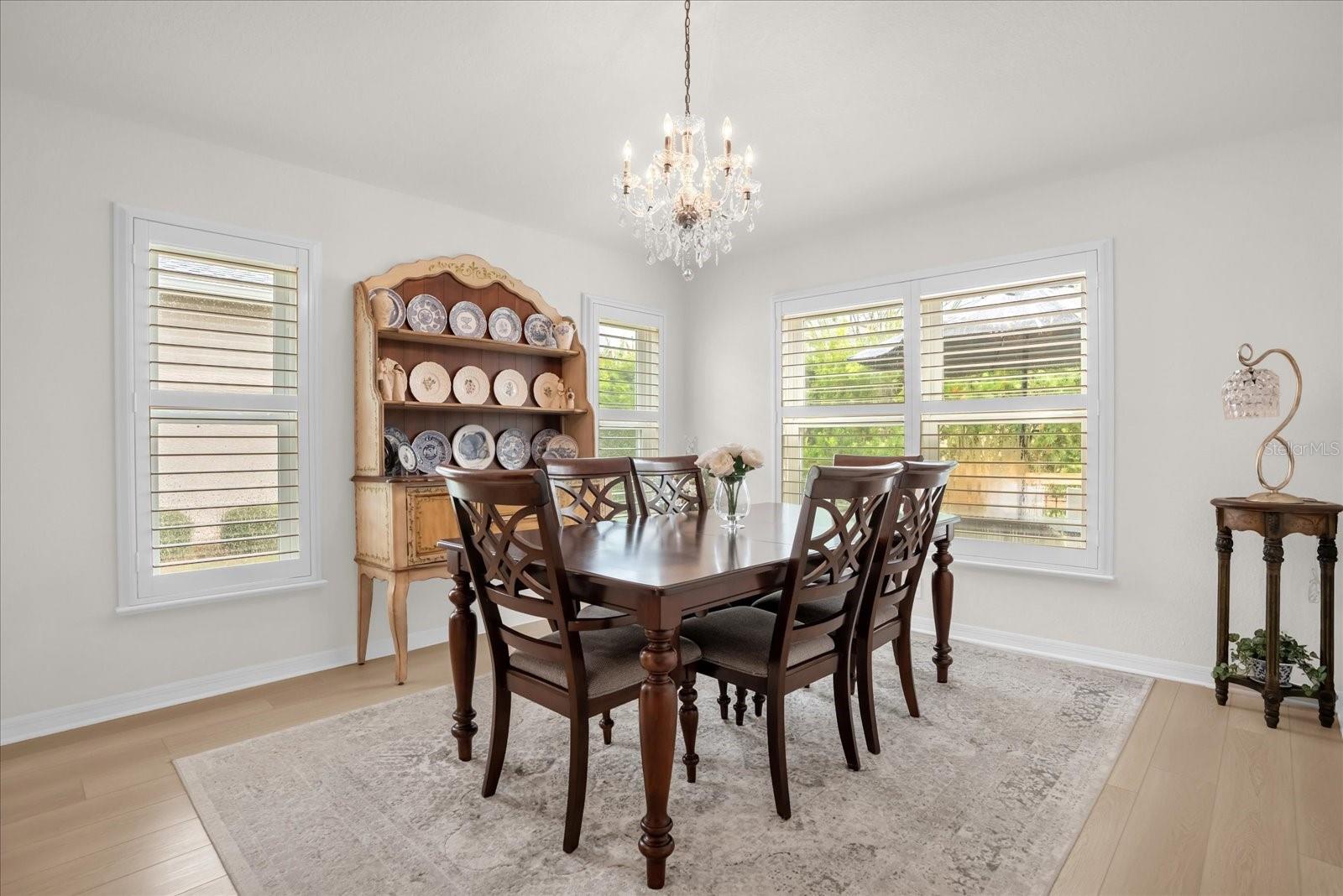 LAKESIDE LANDINGS - Residential