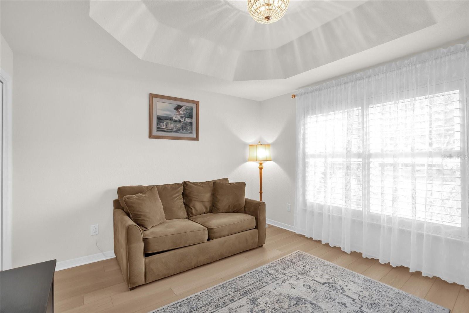 LAKESIDE LANDINGS - Residential