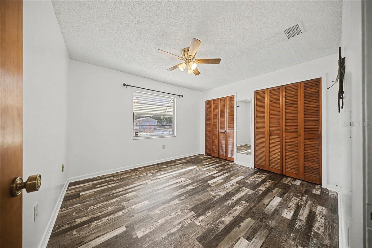 MI-LU ESTATES - Residential