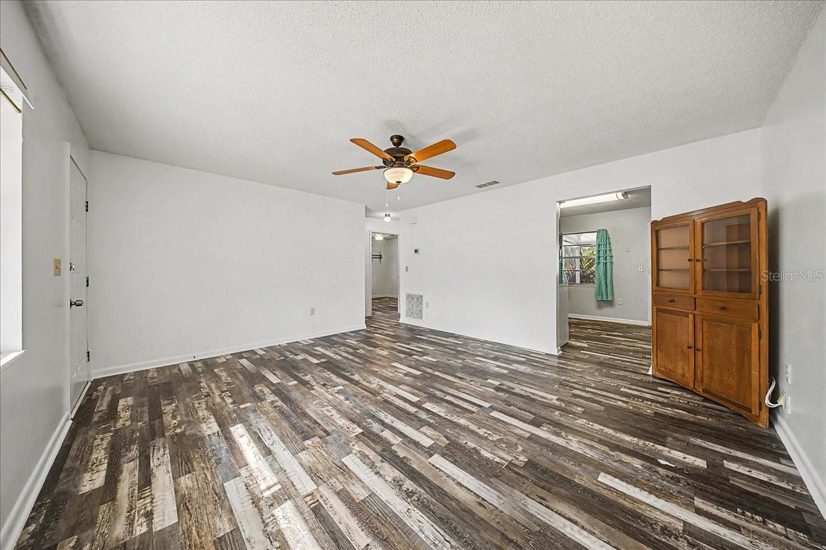 MI-LU ESTATES - Residential