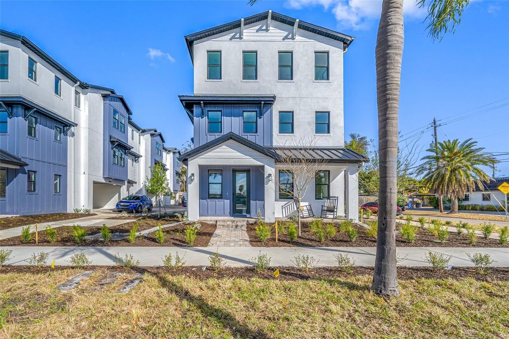 Photo of 3001 1st Avenue N, St Petersburg, FL 33713 (MLS # TB8437688)