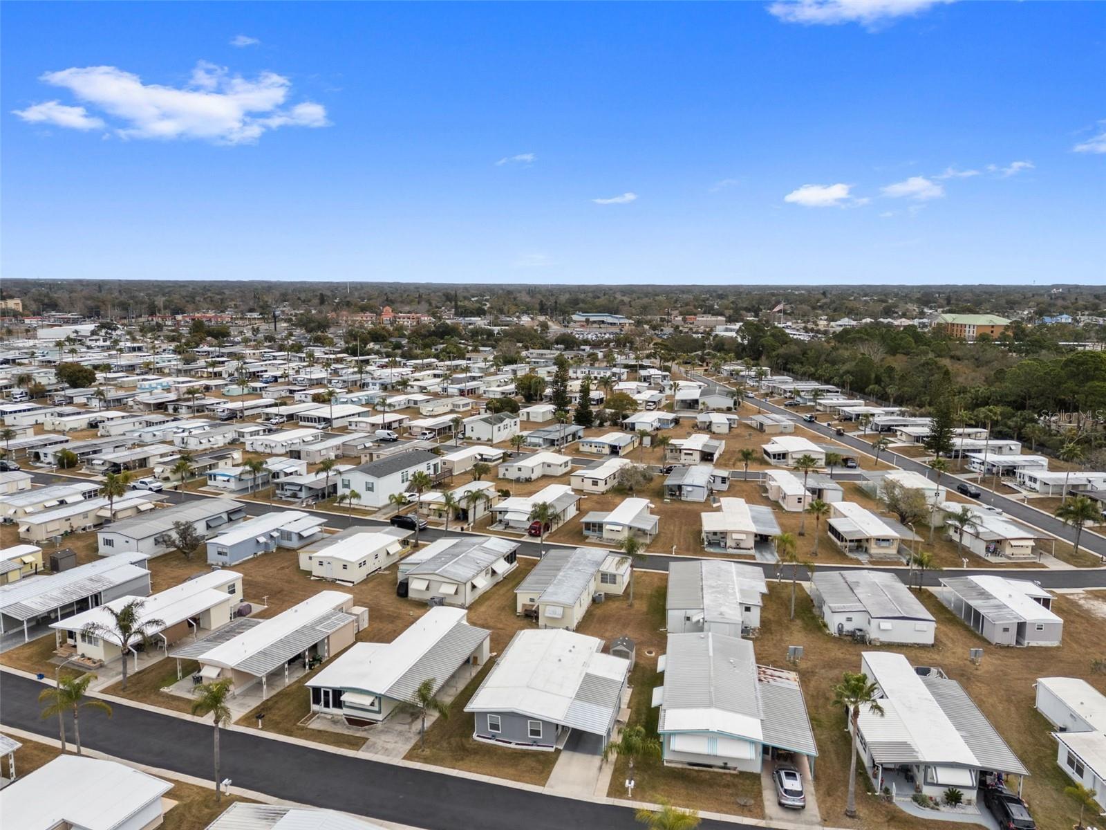 SENATE MANOR - Residential