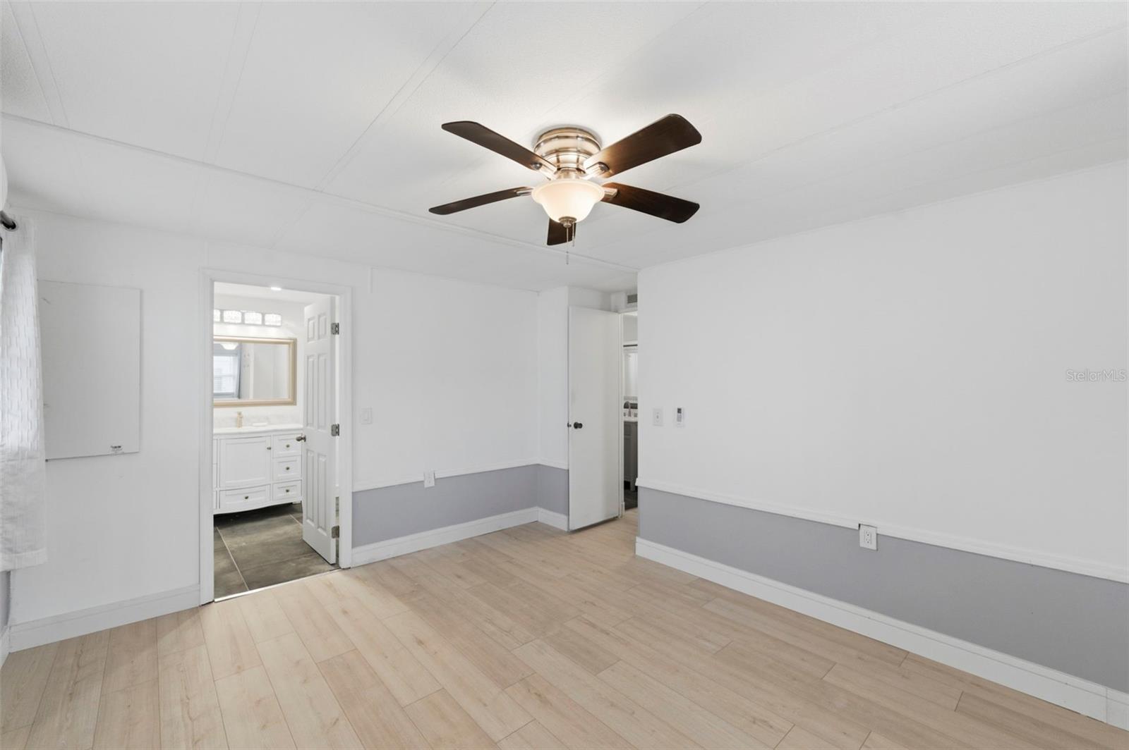 SENATE MANOR - Residential