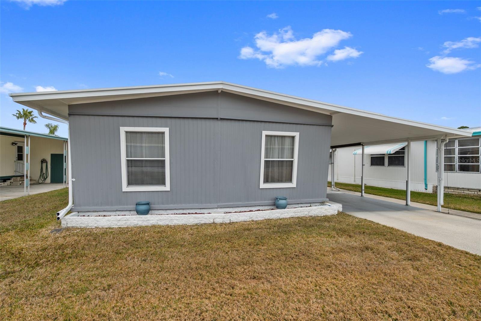 SENATE MANOR - Residential