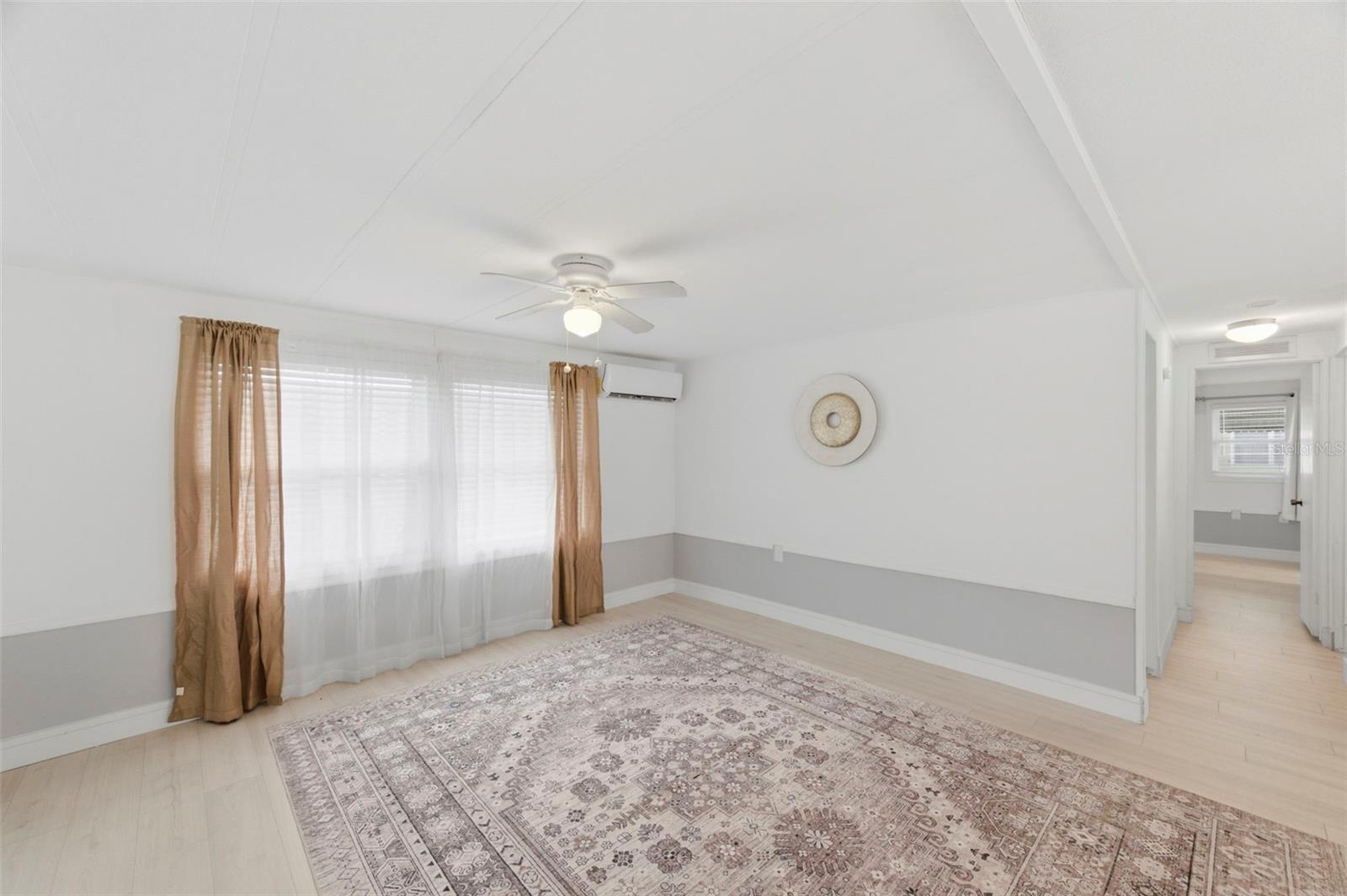 SENATE MANOR - Residential