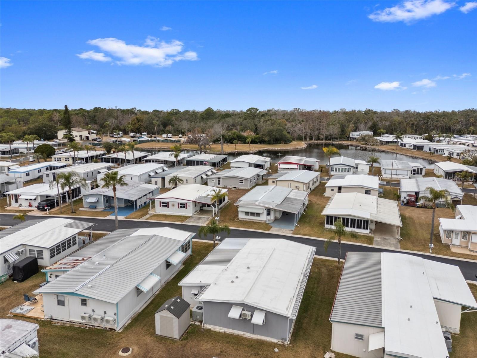 SENATE MANOR - Residential