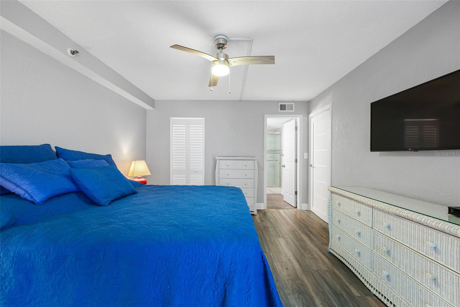 SURFSIDE SOUTH CONDO - Residential