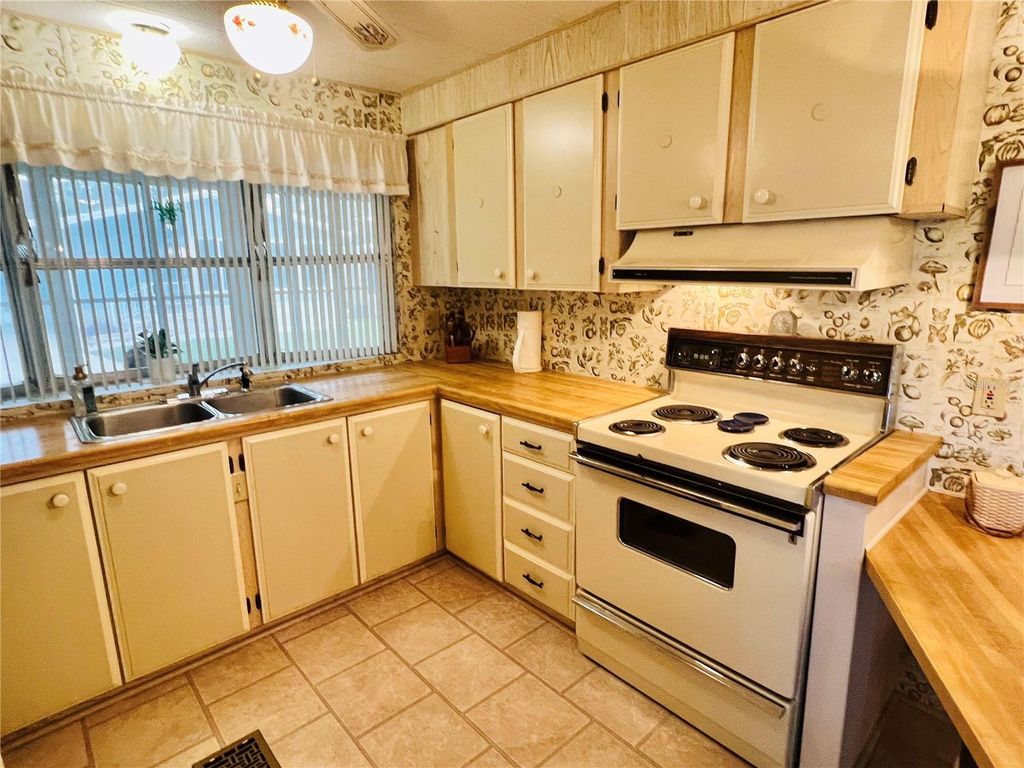 Photo of 2244 Gondola Drive, Sarasota, FL 34238 (MLS # TB8413469)