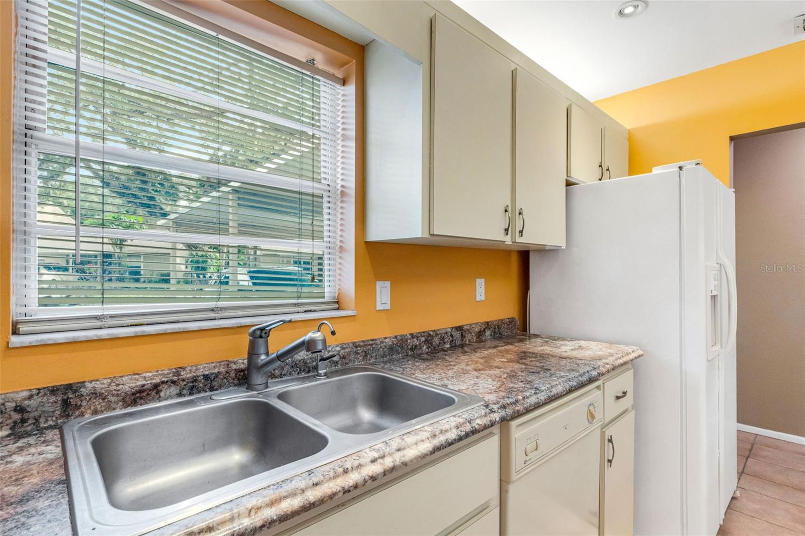 VILLAGE GARDENS PH 1 - Residential