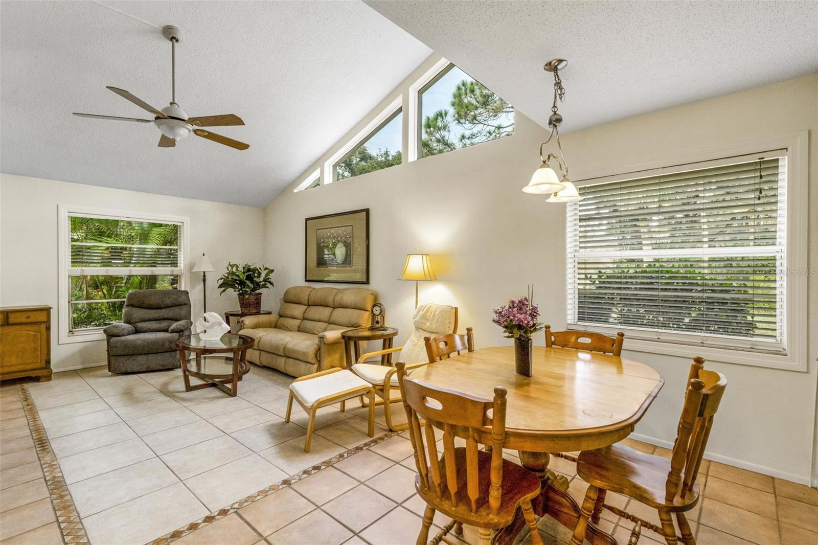 VILLAGE GARDENS PH 1 - Residential