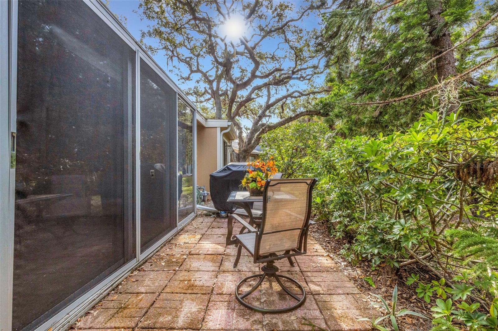 VILLAGE GARDENS PH 1 - Residential