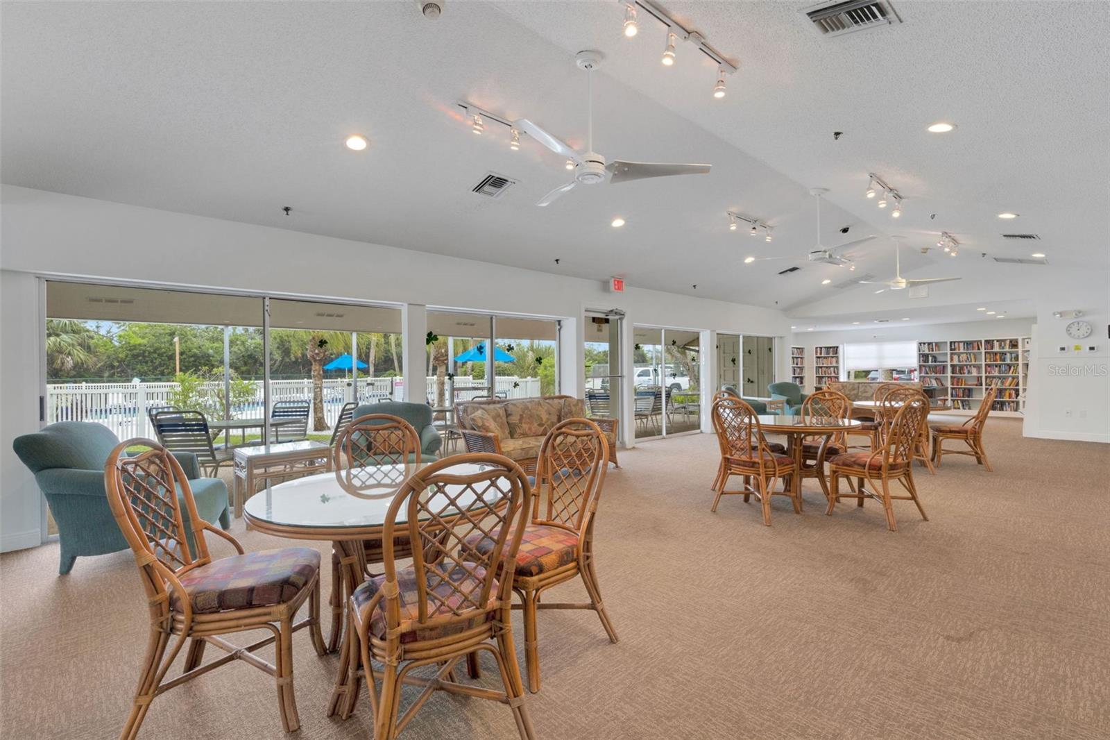 VILLAGE GARDENS PH 1 - Residential