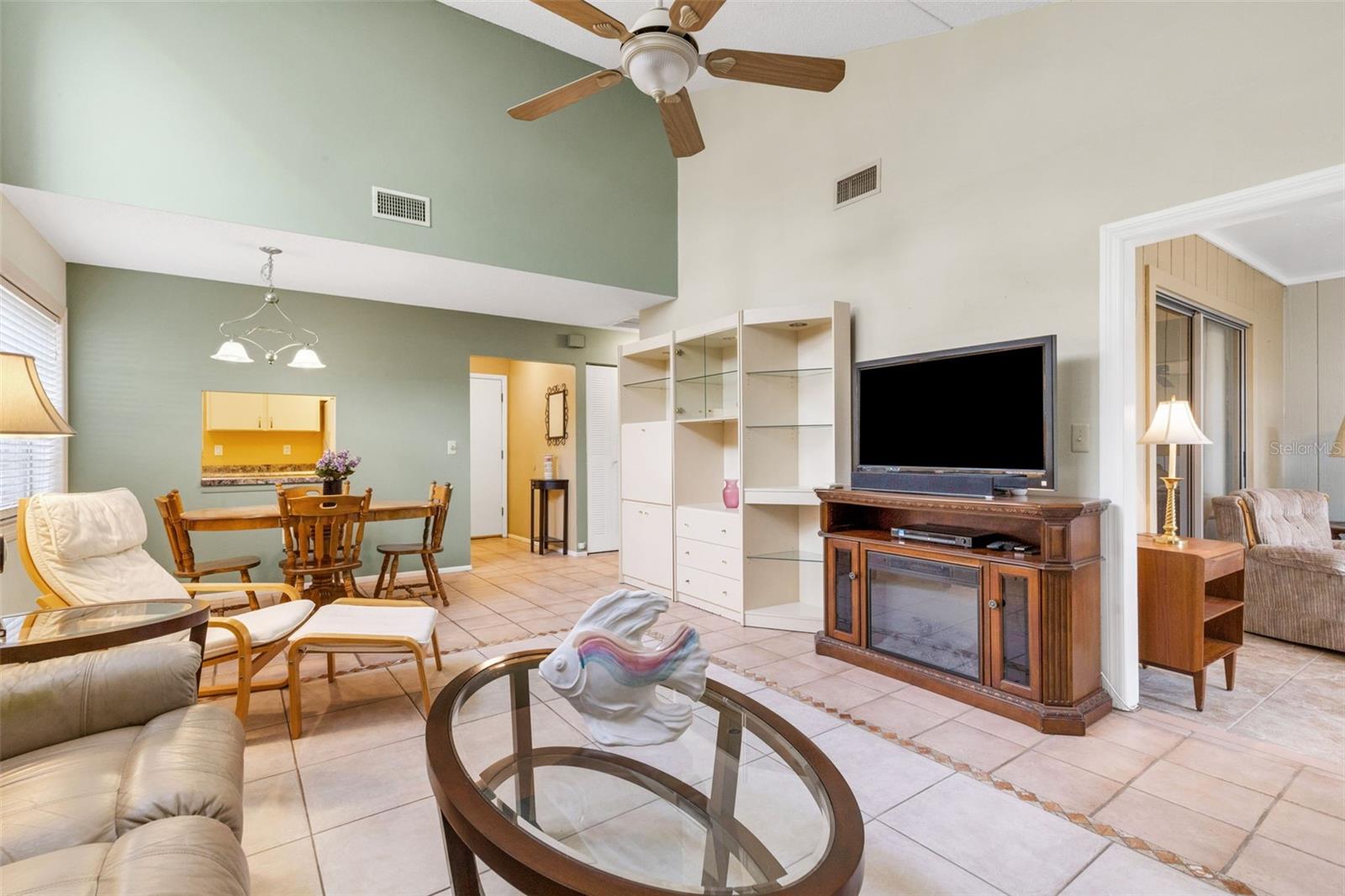 VILLAGE GARDENS PH 1 - Residential