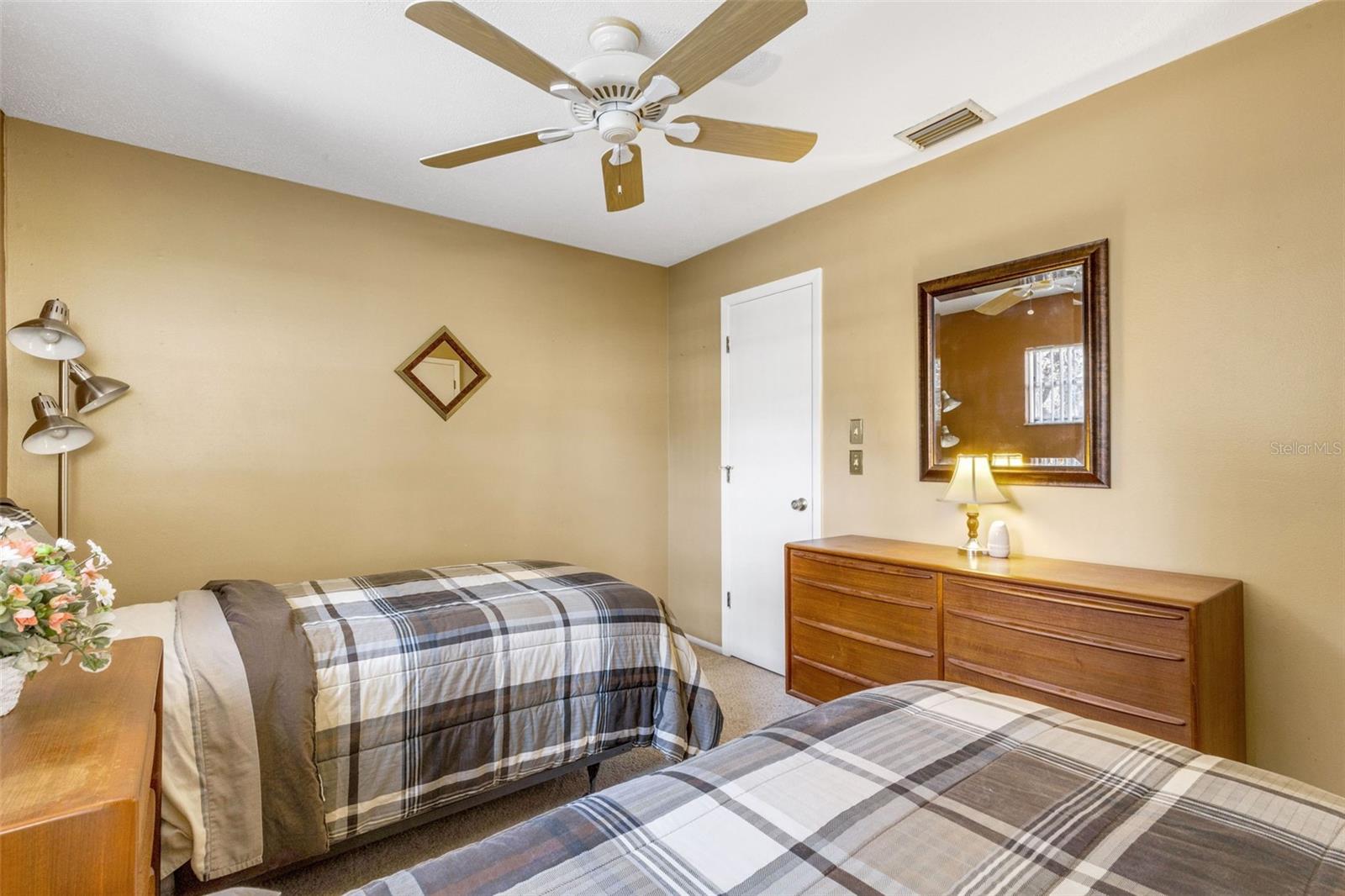 VILLAGE GARDENS PH 1 - Residential