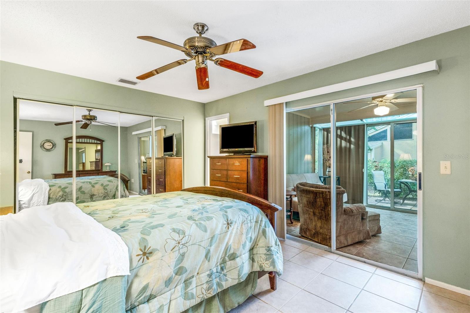 VILLAGE GARDENS PH 1 - Residential