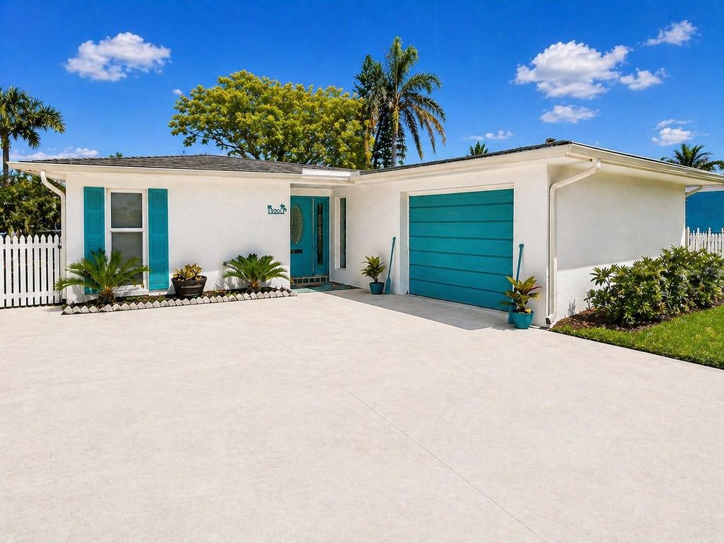 Photo of 4920 Pelican Drive, New Port Richey, FL 34652 (MLS # TB8380813)