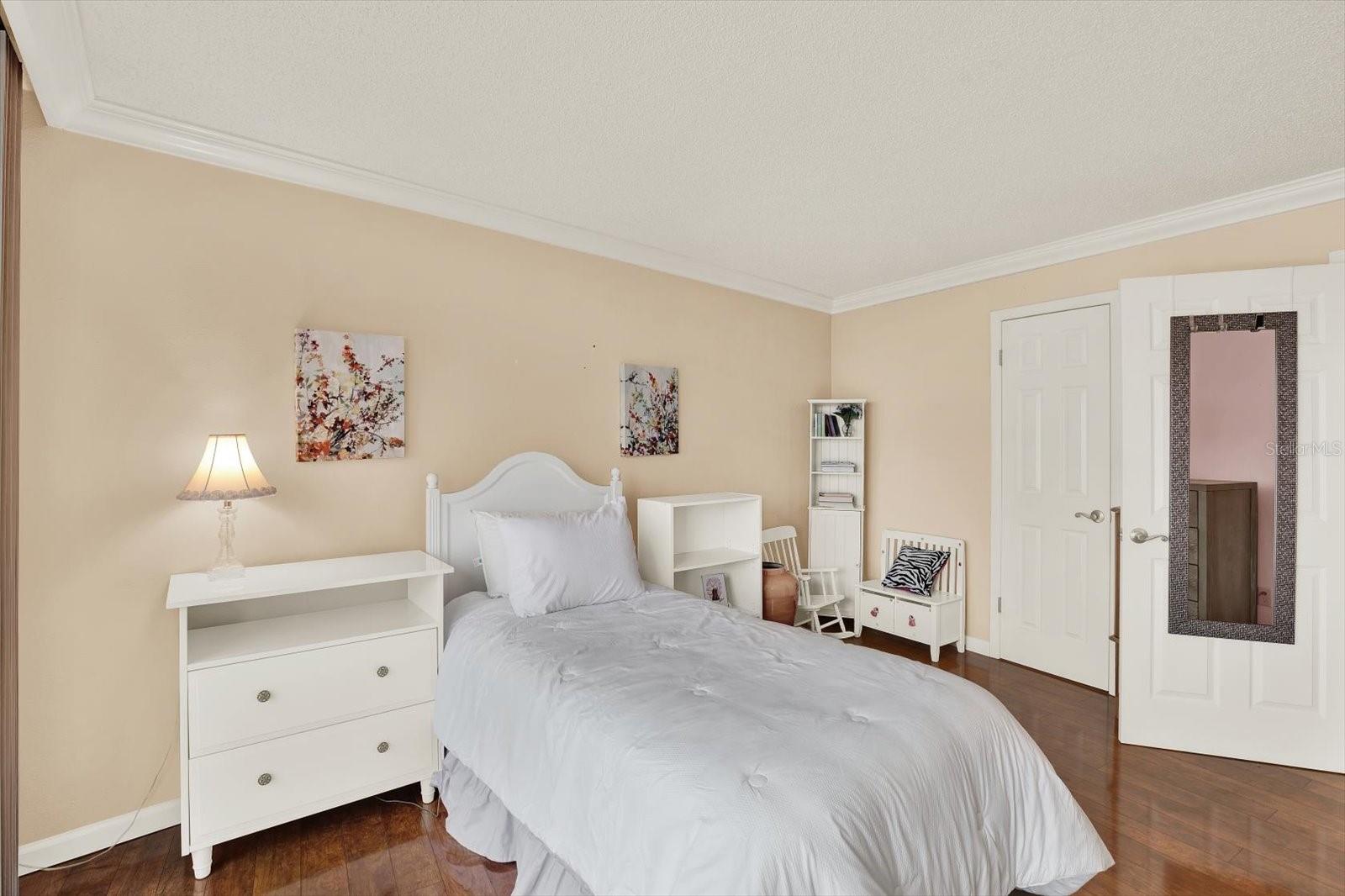 BAYSHORE DIPLOMAT A CONDOMINIU - Residential