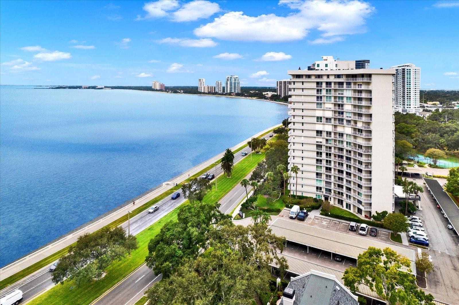 BAYSHORE DIPLOMAT A CONDOMINIU - Residential