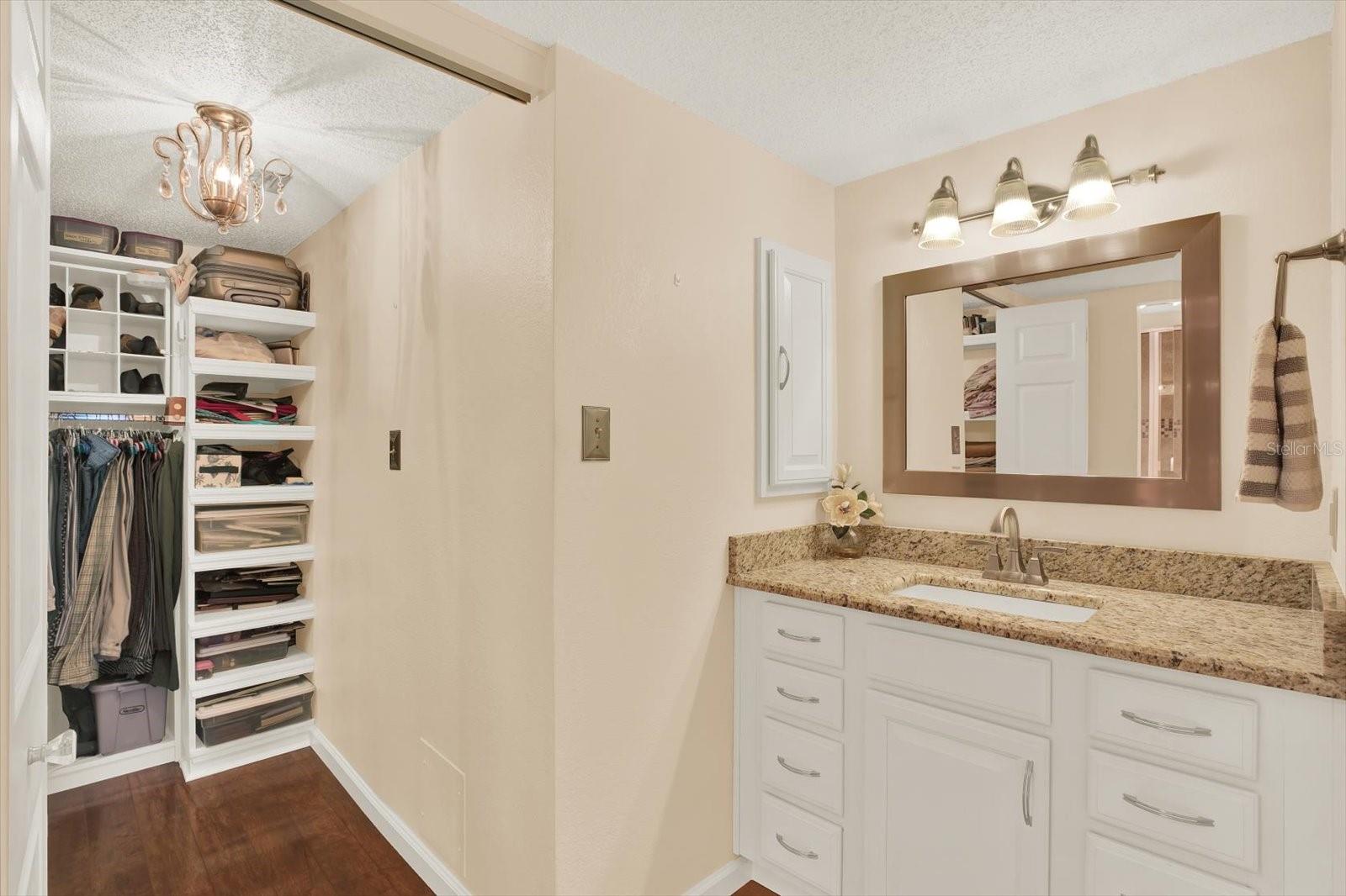 BAYSHORE DIPLOMAT A CONDOMINIU - Residential