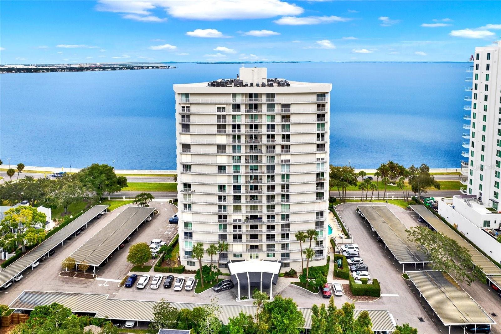 BAYSHORE DIPLOMAT A CONDOMINIU - Residential