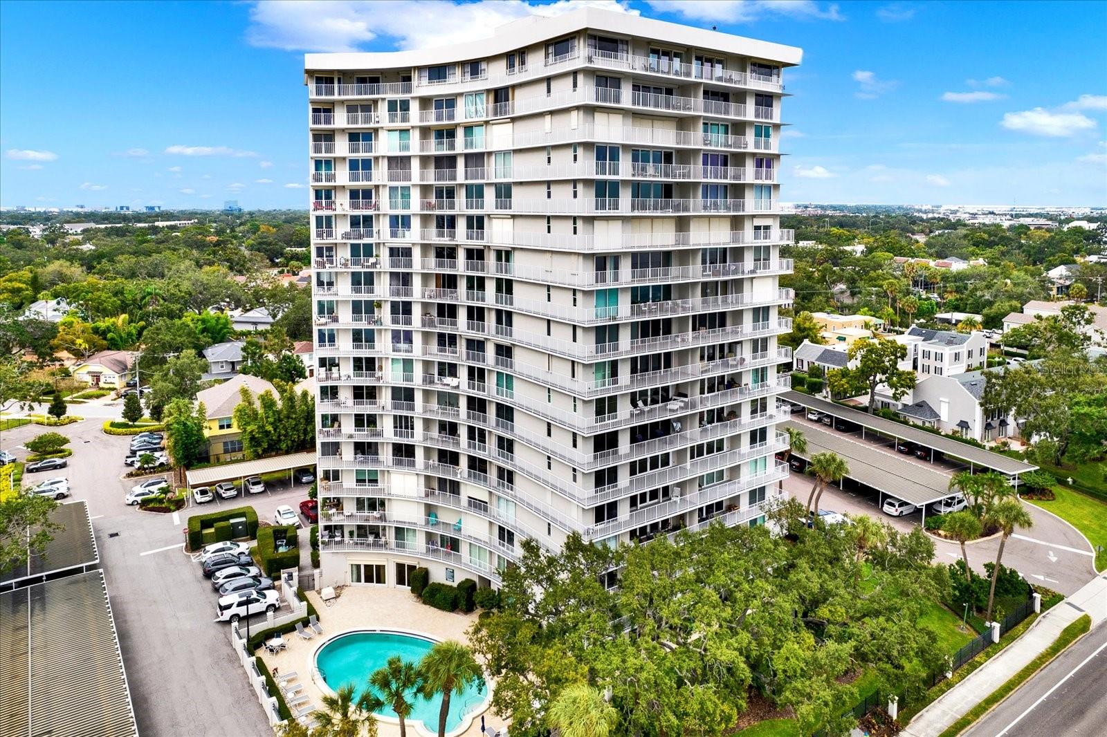 BAYSHORE DIPLOMAT A CONDOMINIU - Residential
