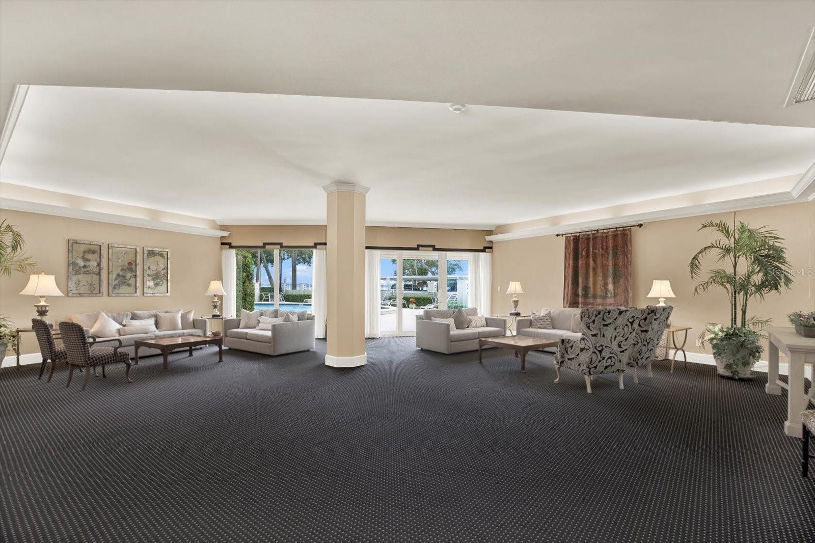 BAYSHORE DIPLOMAT A CONDOMINIU - Residential