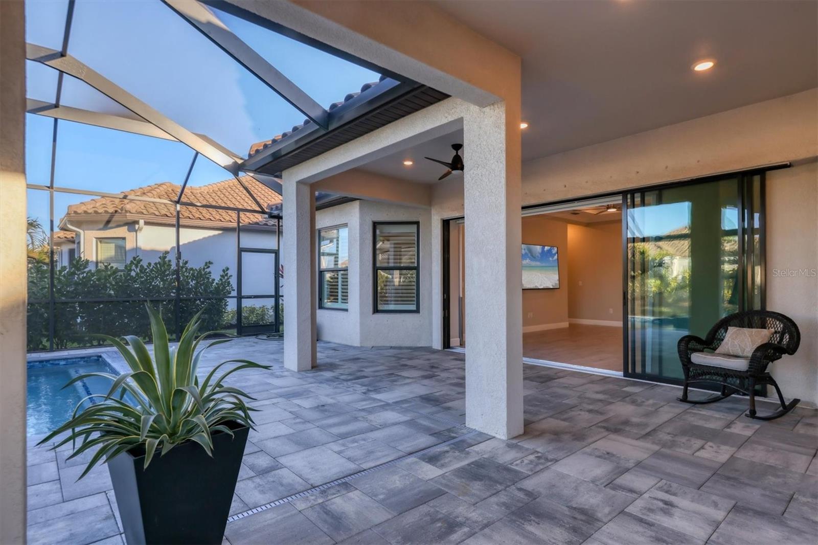 AZARIO ESPLANADE PH IV - Residential Lease