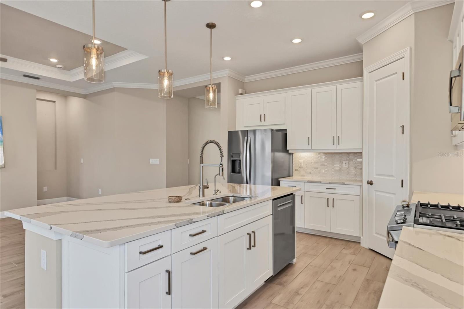 AZARIO ESPLANADE PH IV - Residential Lease