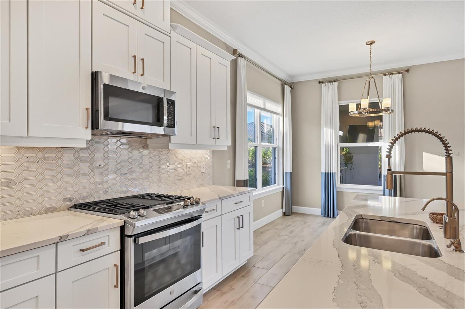 AZARIO ESPLANADE PH IV - Residential Lease