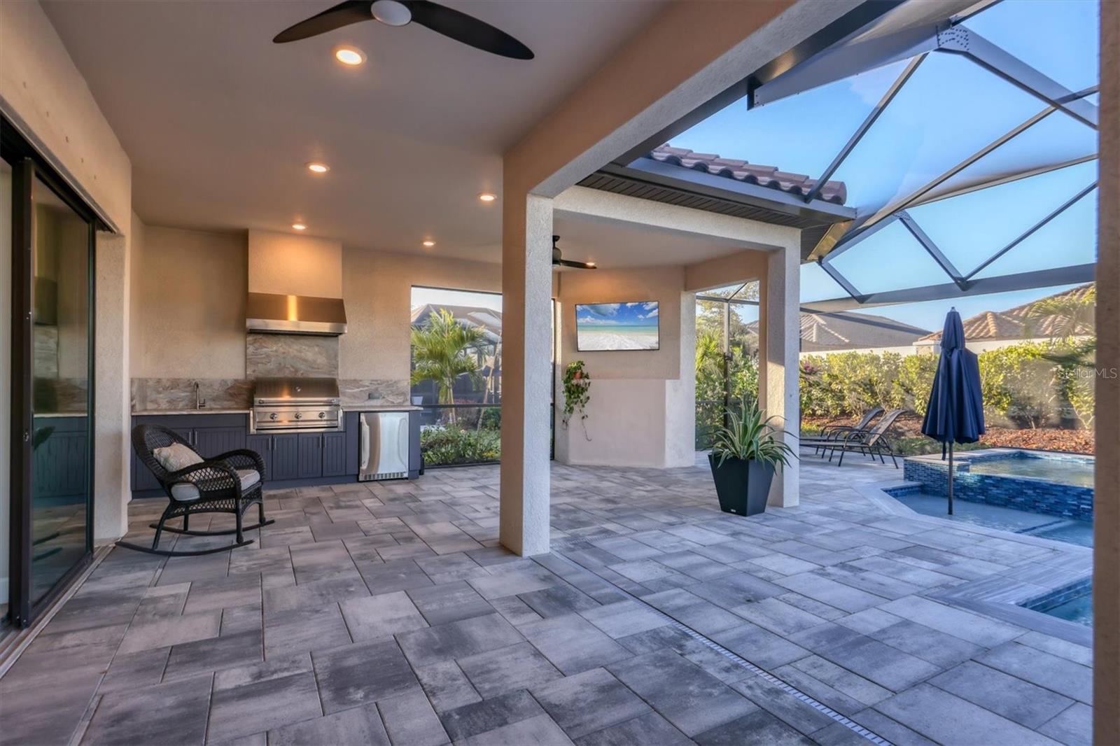 AZARIO ESPLANADE PH IV - Residential Lease