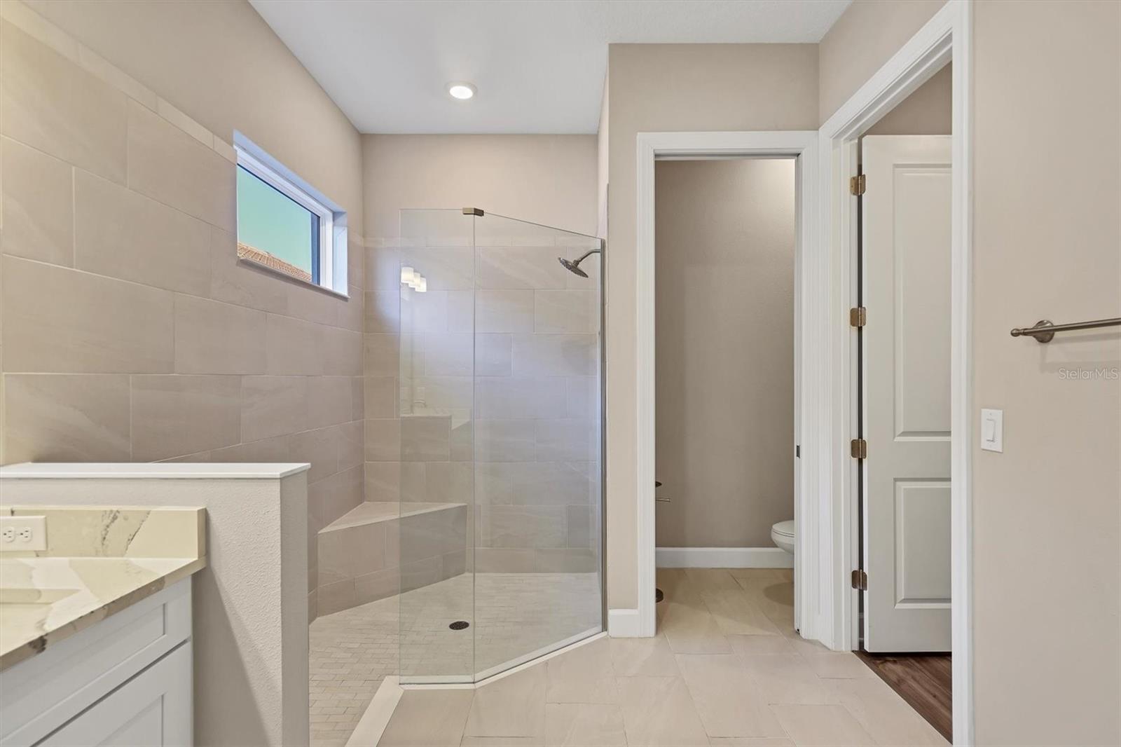 AZARIO ESPLANADE PH IV - Residential Lease