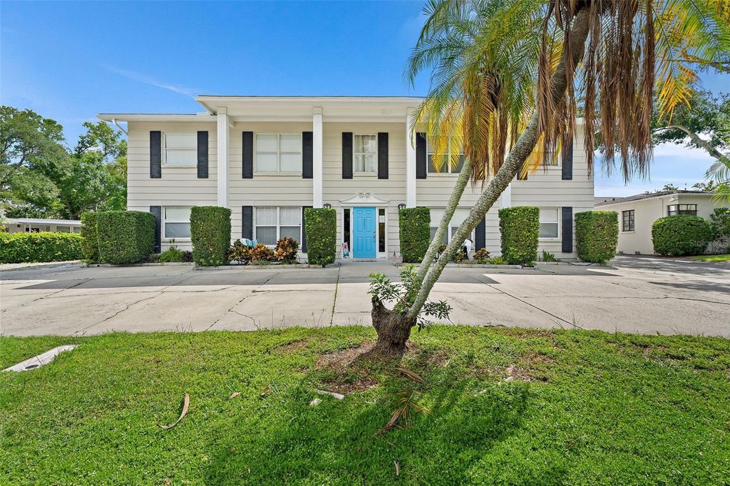 Photo of 503 Monterey Boulevard NE #1, St Petersburg, FL 33704 (MLS # TB8464215)