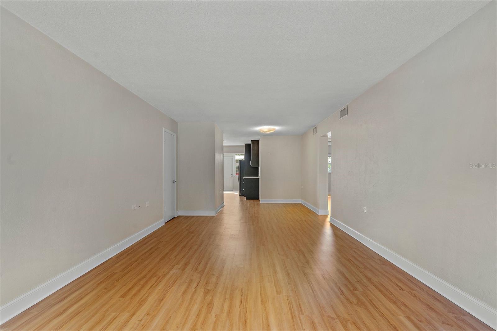 PORACHS ADD 3 - Residential Lease