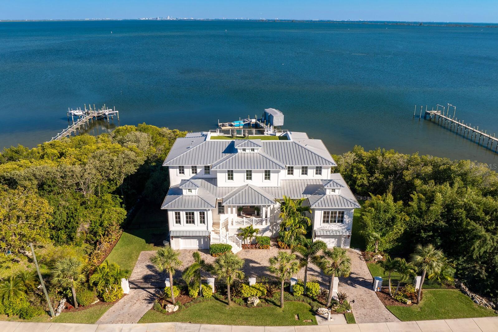 ACREAGE - Residential